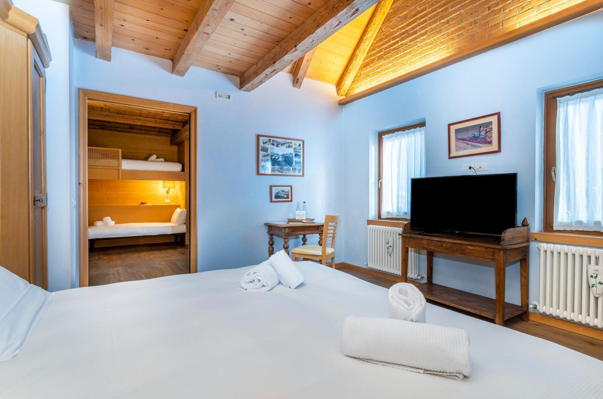 Valbruna Inn Bed & Breakfast ภายนอก รูปภาพ