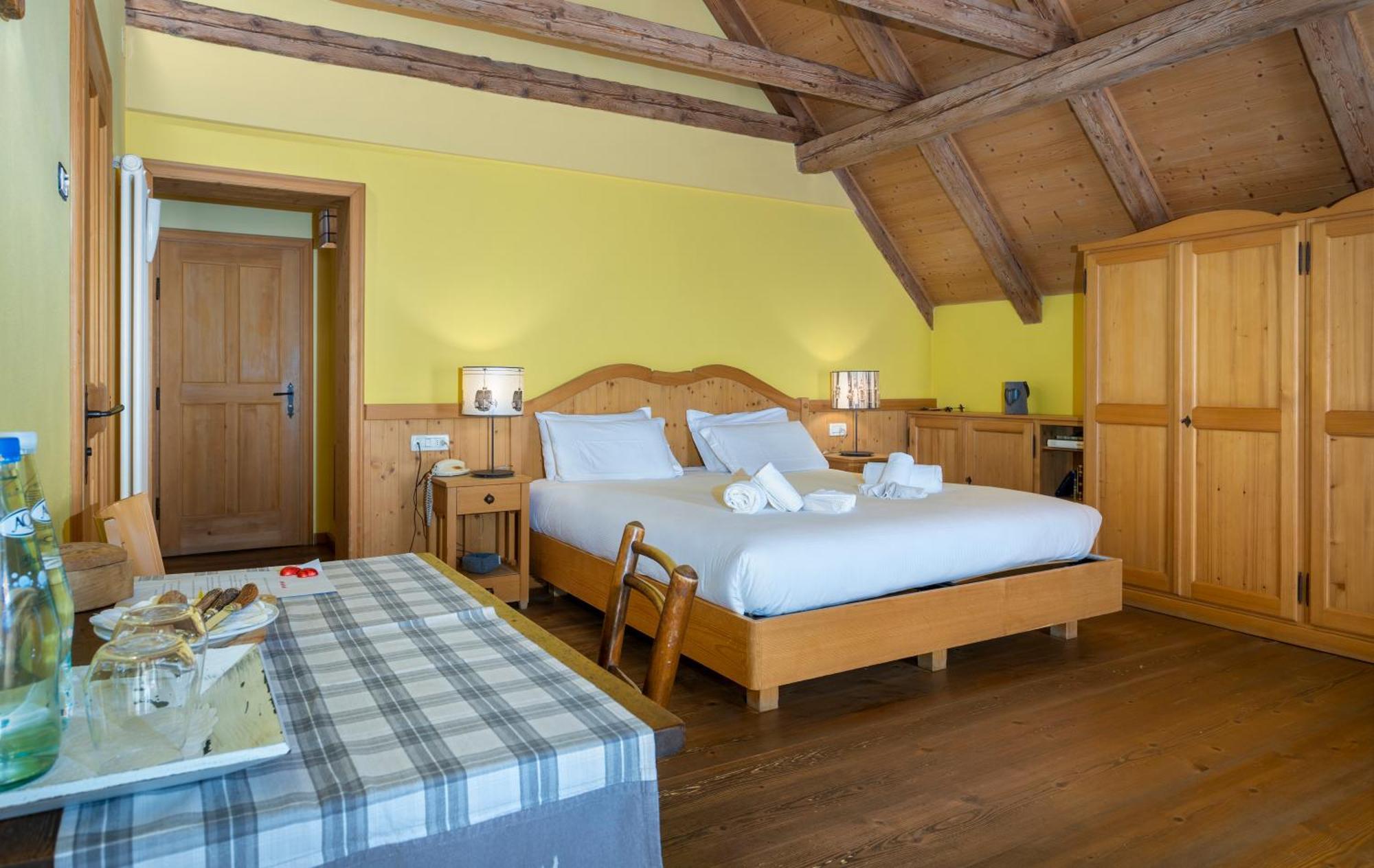 Valbruna Inn Bed & Breakfast ภายนอก รูปภาพ