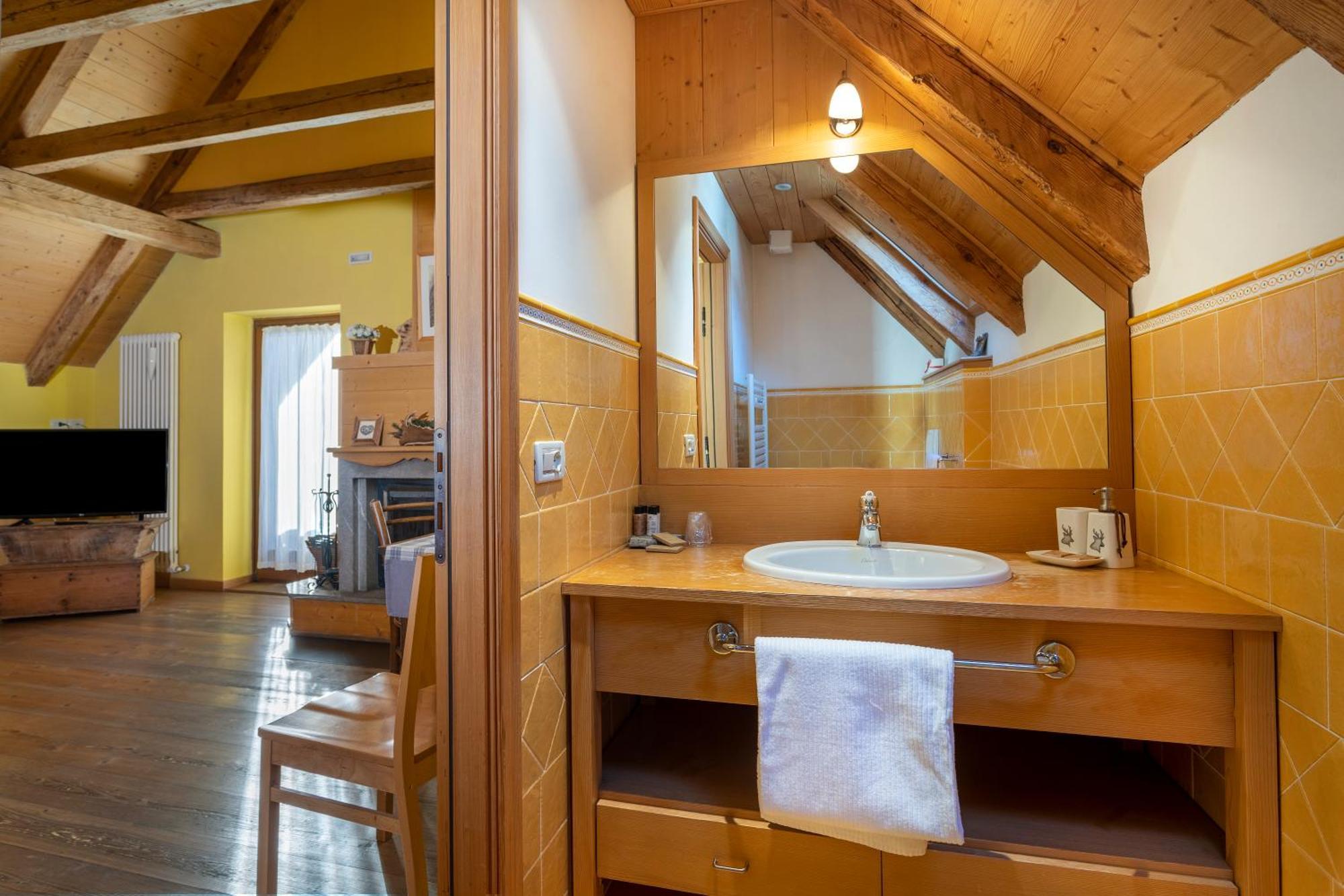 Valbruna Inn Bed & Breakfast ภายนอก รูปภาพ