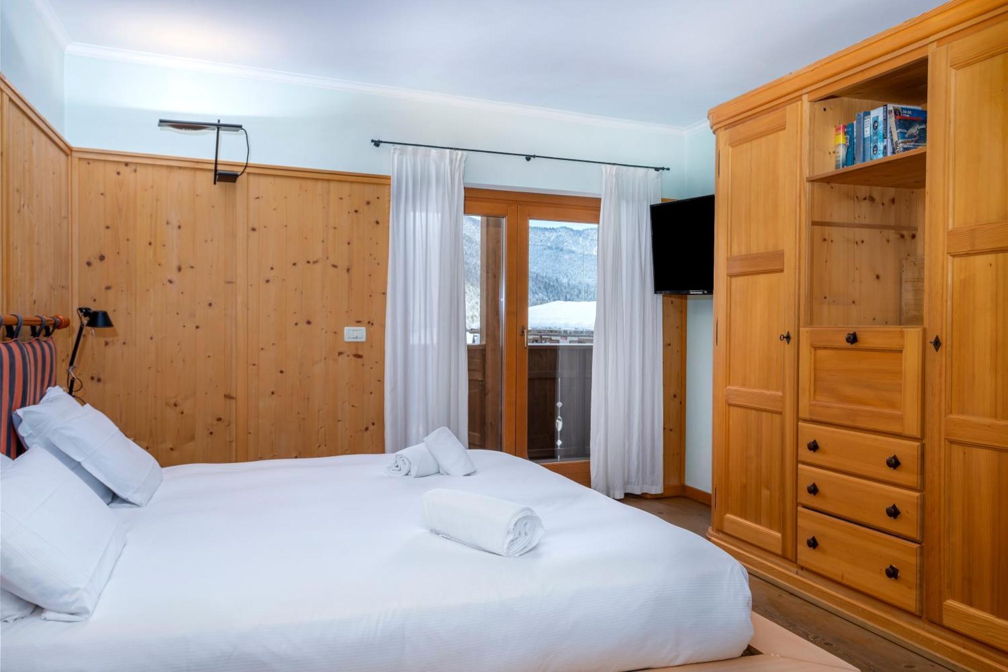Valbruna Inn Bed & Breakfast ภายนอก รูปภาพ