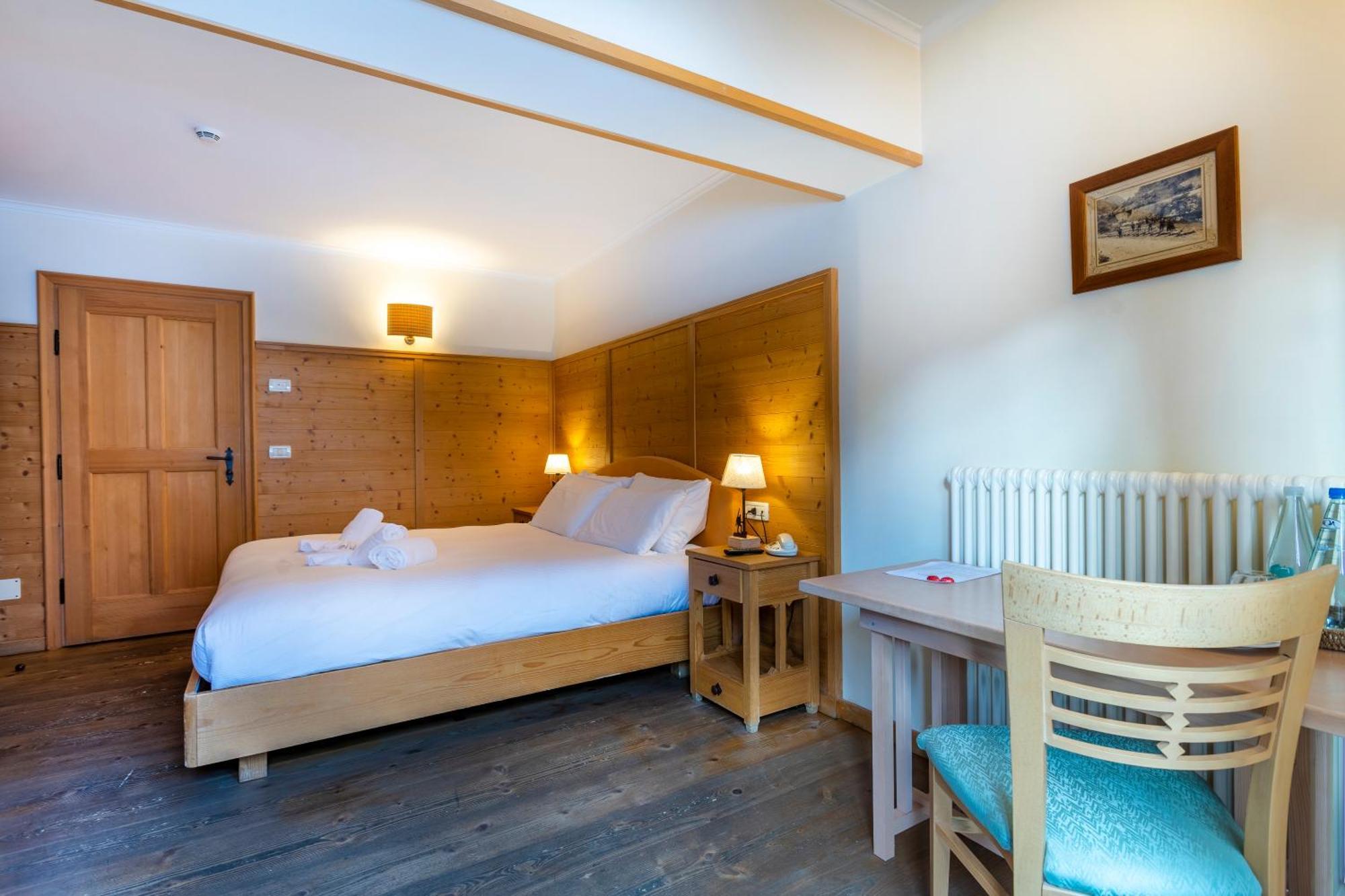 Valbruna Inn Bed & Breakfast ภายนอก รูปภาพ